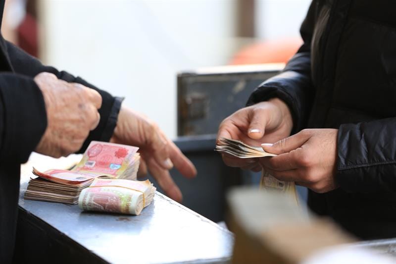 15102024640800 AA 20230125 30085741 30085728 EXCHANGE RATE FALLS AFTER THE COUNTRYS CENTRAL BANK PRESIDENT CHANGED IN IRAQ