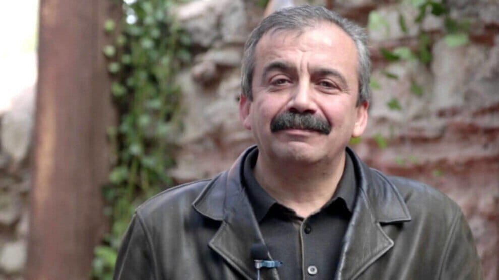 سڕی سورەیا ئۆندەر ئەندامی شاندی ئیمراڵی و بریکاری سەرۆکی پەرلەمانی تورکیا